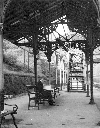 File:Heydays of Marple Station 2.jpg