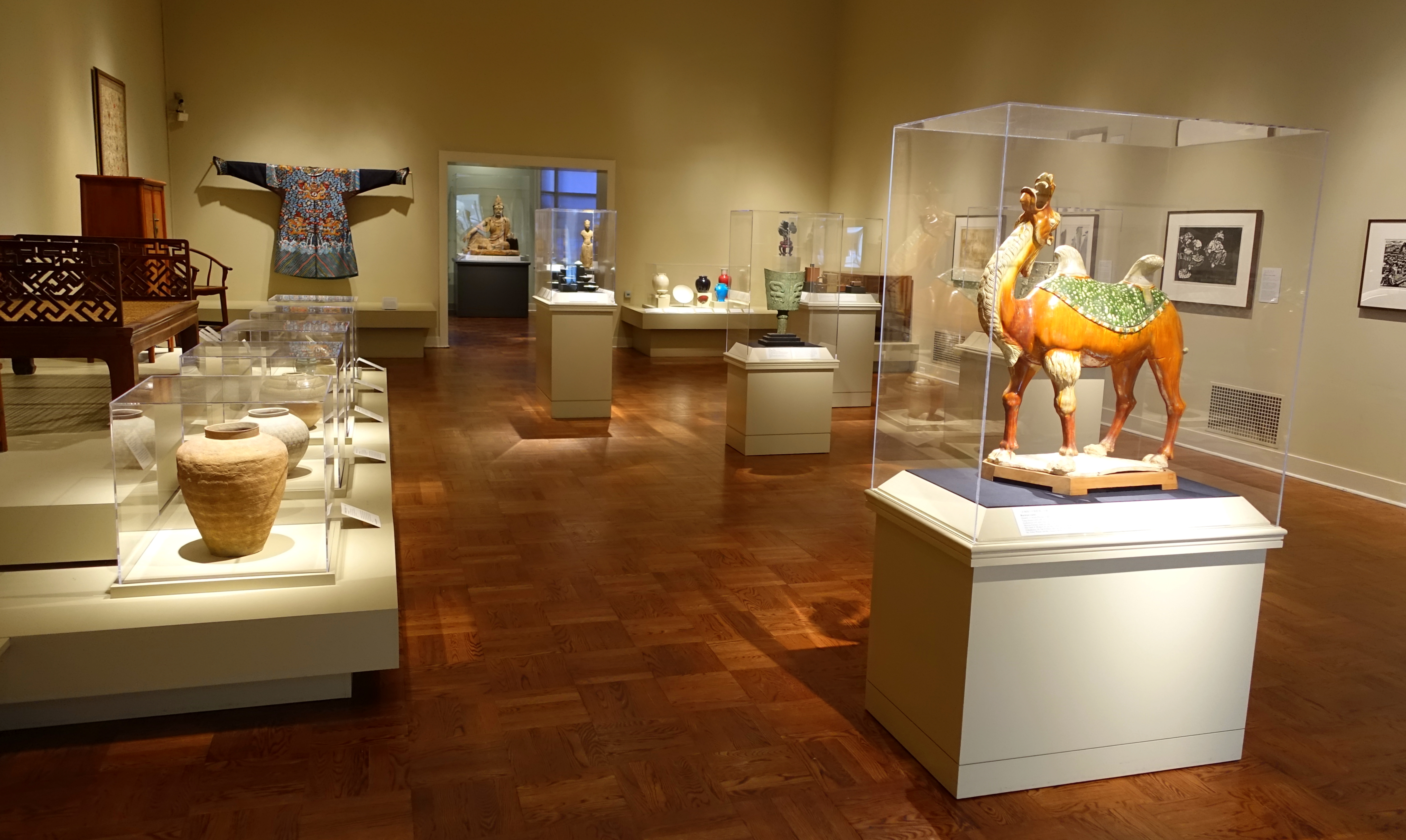 Interior view - Portland Art Museum - Portland, Oregon - DSC08381.jpg