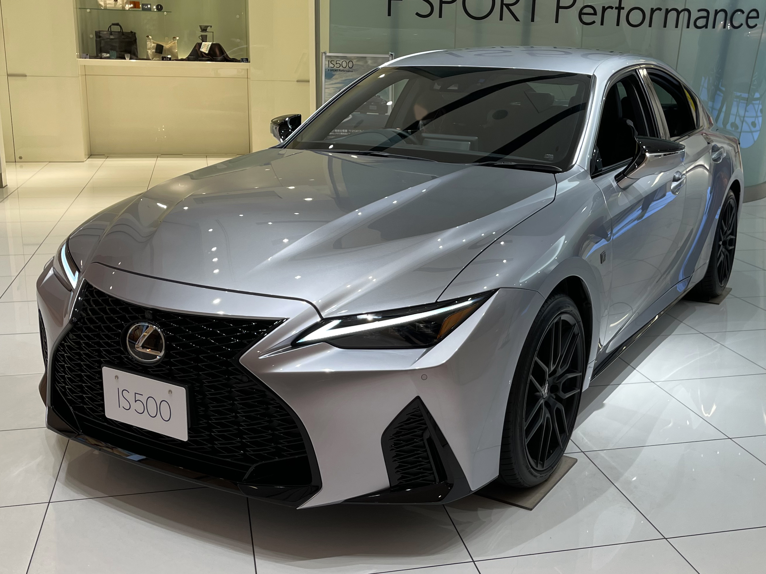 Lexus is 500 f Sport 2022