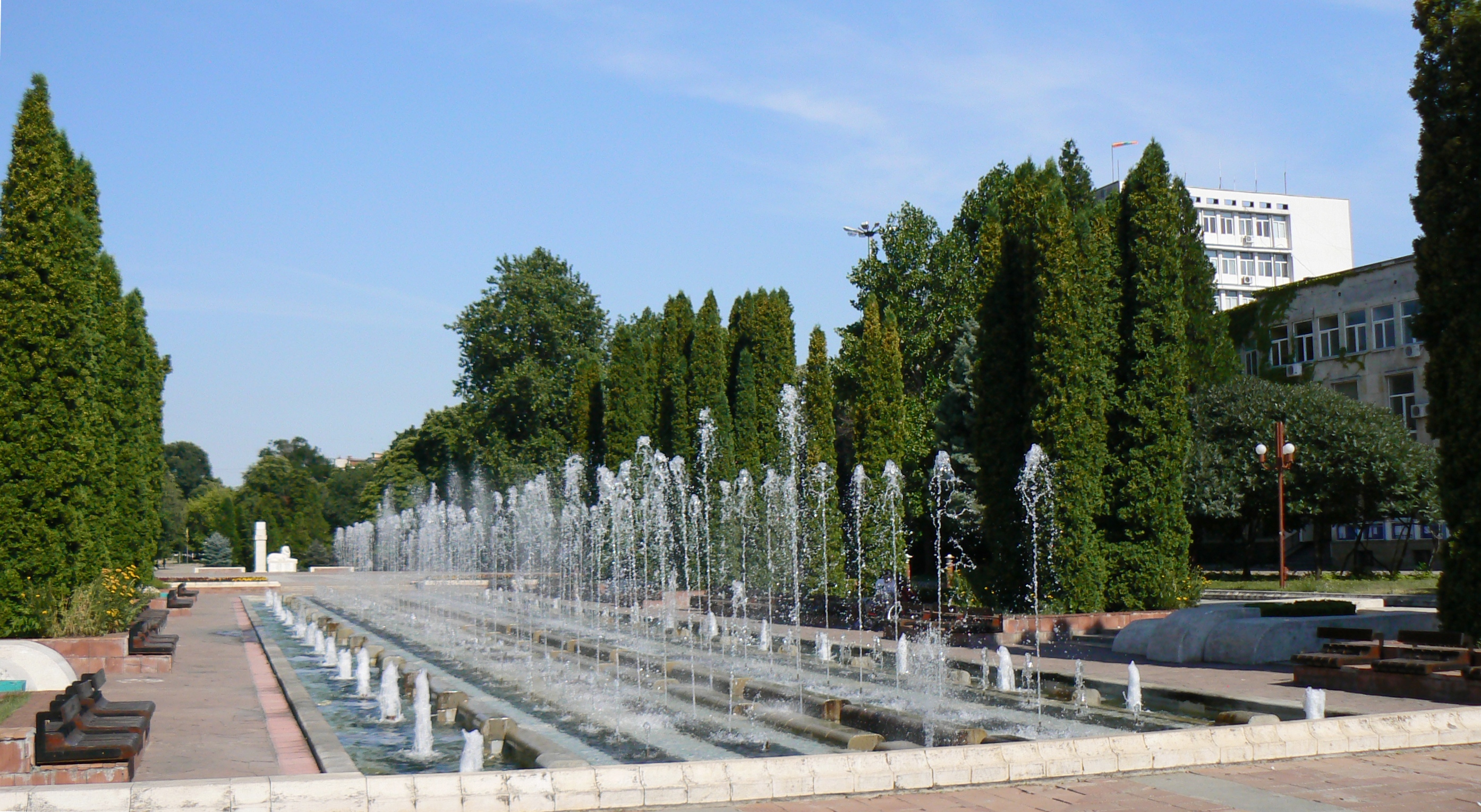 File Montana Bulgaria Fountains Jpg Wikimedia Commons