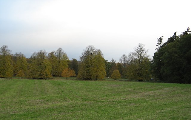 File:Murthly Castle parkland. - geograph.org.uk - 279293.jpg