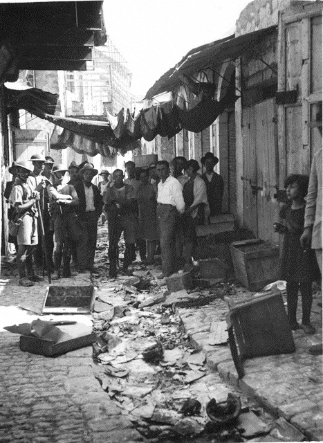 Safed market after Arab rioting, 1929.jpg