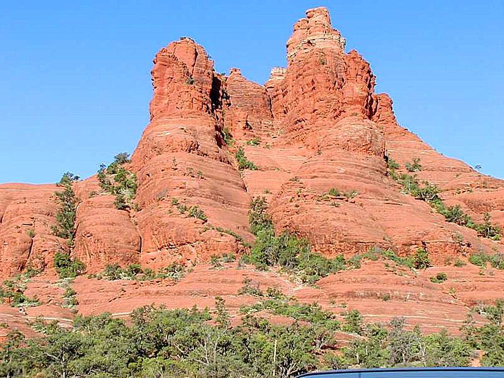 File Sedona desert mountains jpg Wikimedia Commons