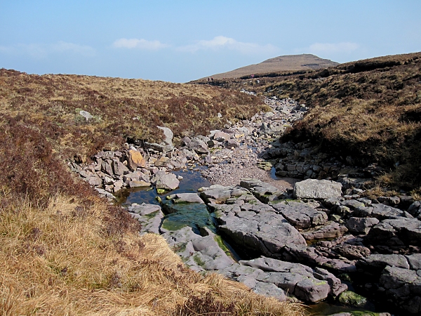 Stream Bed and Summit - geograph.org.uk - 2328210