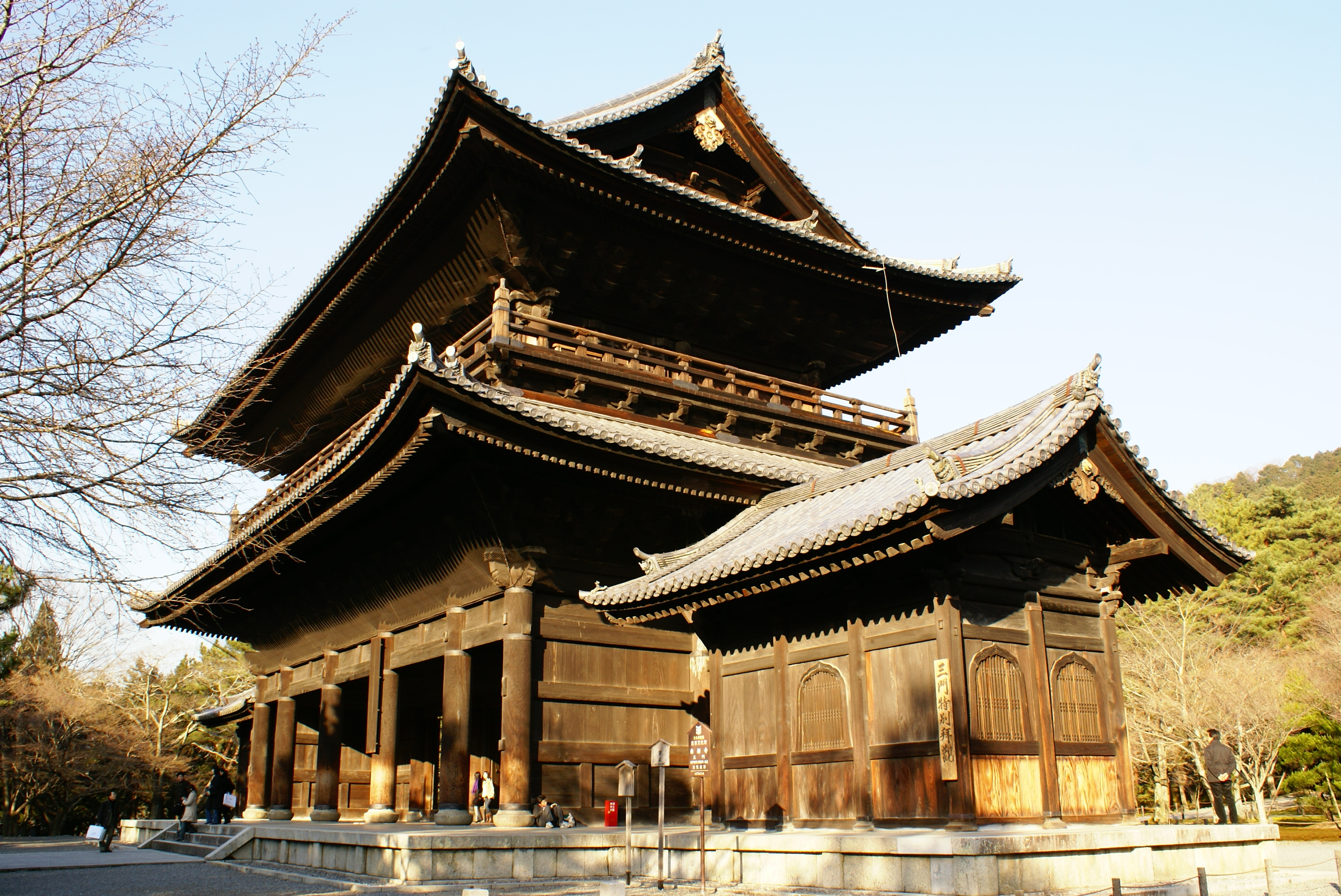 TEMPLE NANZEN-JI KYOTO (16434020162).jpg