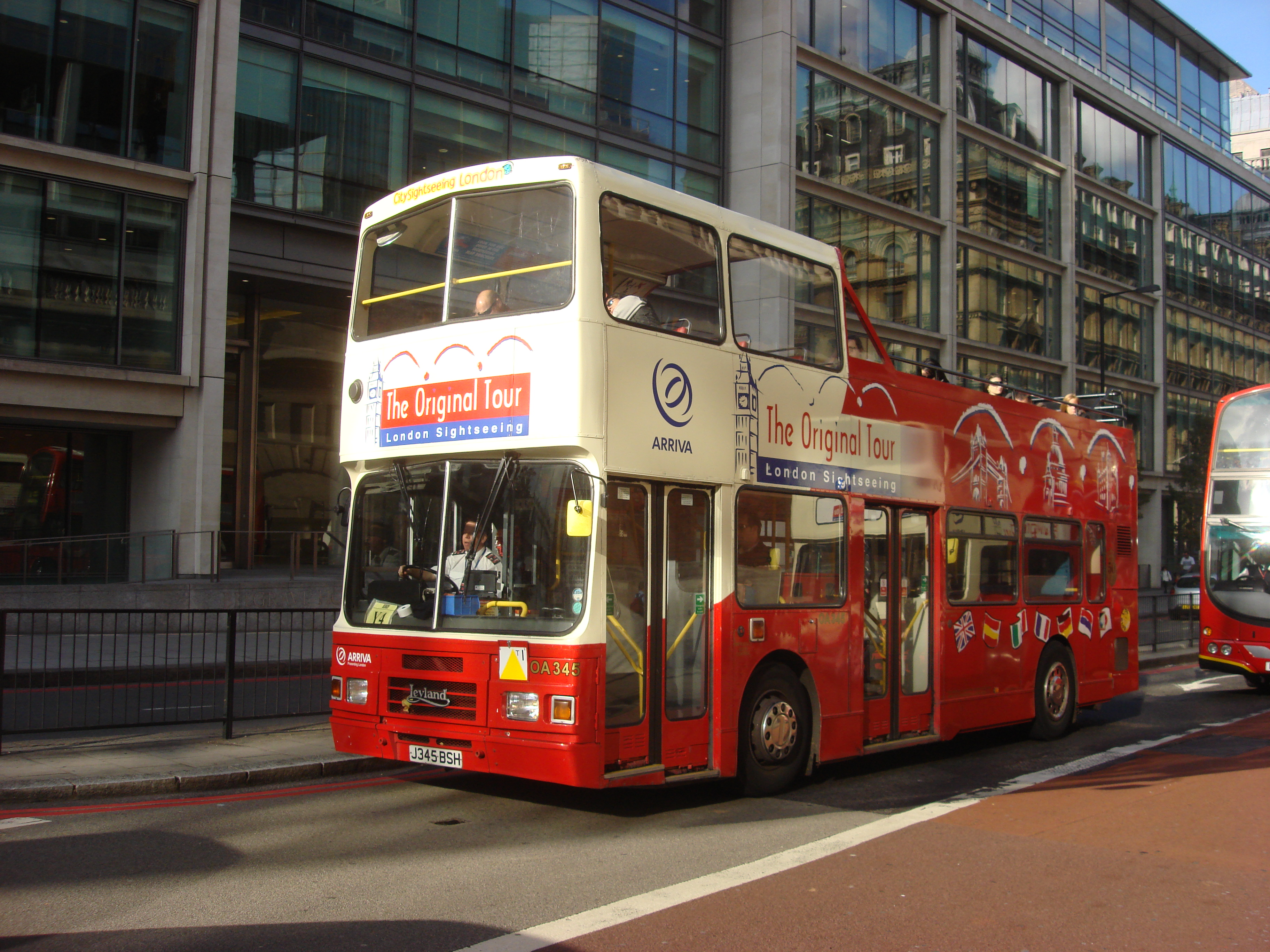 London Sightseeing. London Sightseeing Tour.