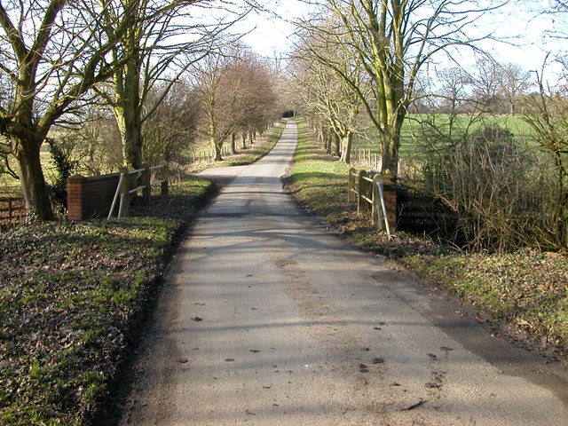 File:The Road to Brockhall - geograph.org.uk - 1734204.jpg