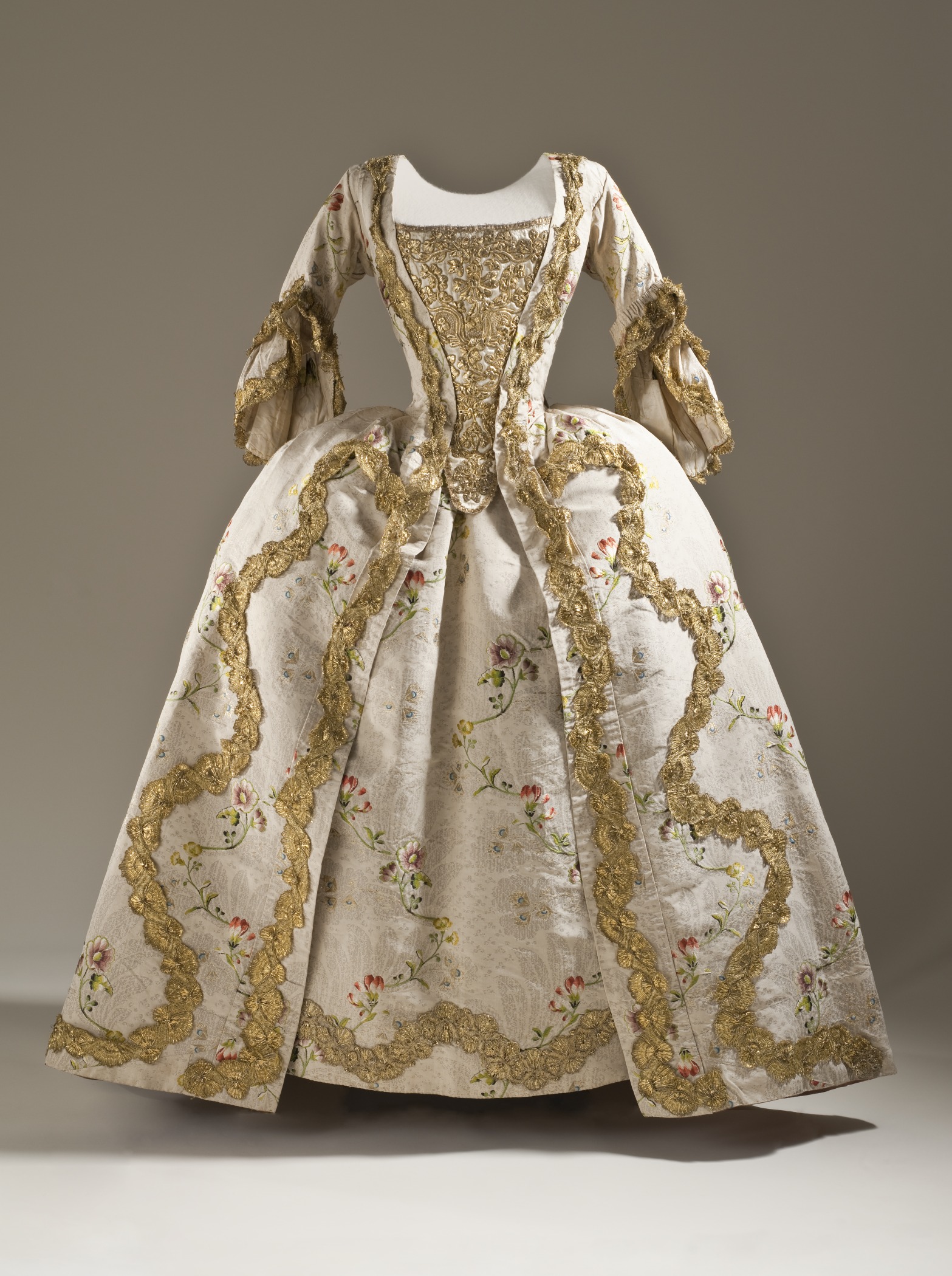 Стиль рококо 18 век Франция одежда