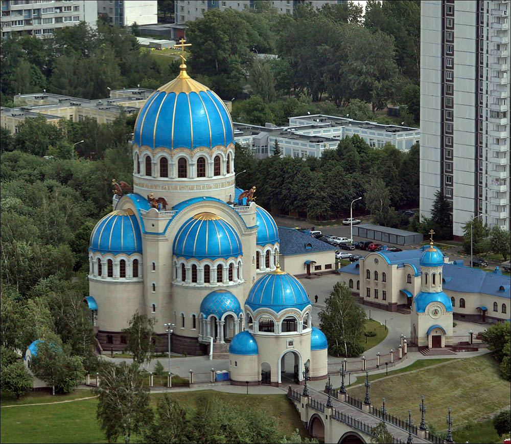 храм троицы живоначальной в орехово борисово