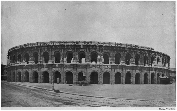 File:1911 Britannica - Amphitheatre at Nîmes.png