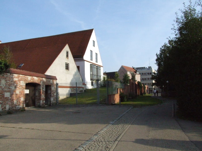 File:Antoniterkloster.JPG