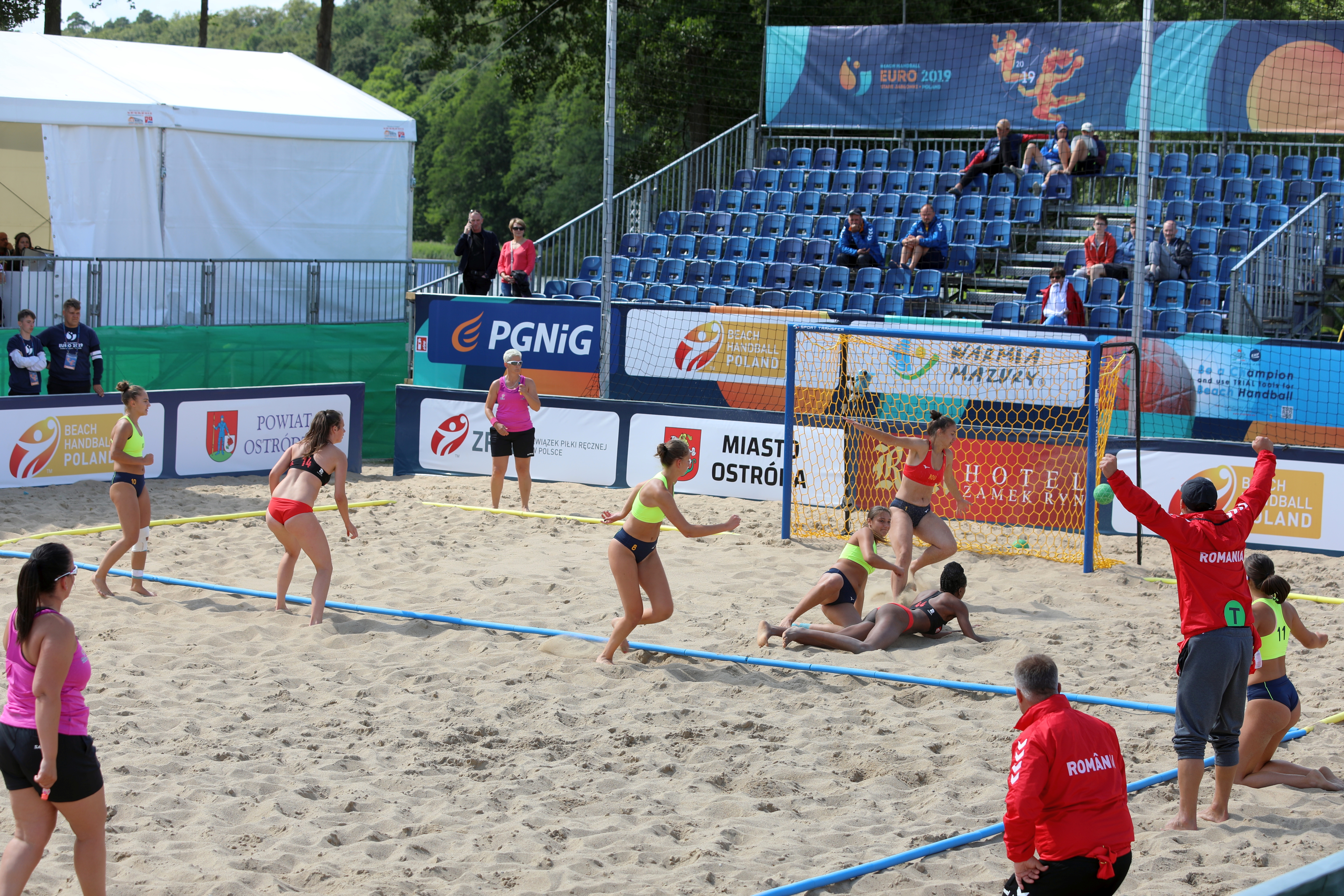 Beach handball Euro 2019 Consolation Round Women ROU-FRA 307