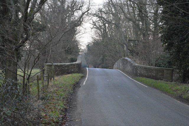 File:Carleton Bridge - geograph.org.uk - 4441081.jpg