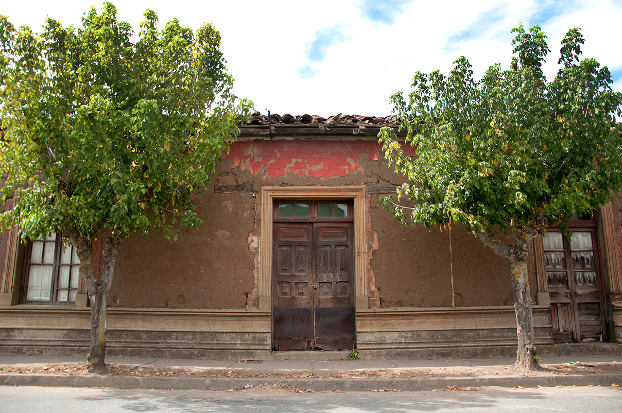 Casa natal de Violeta Parra, Monumento Histórico de Chile desde 1992.