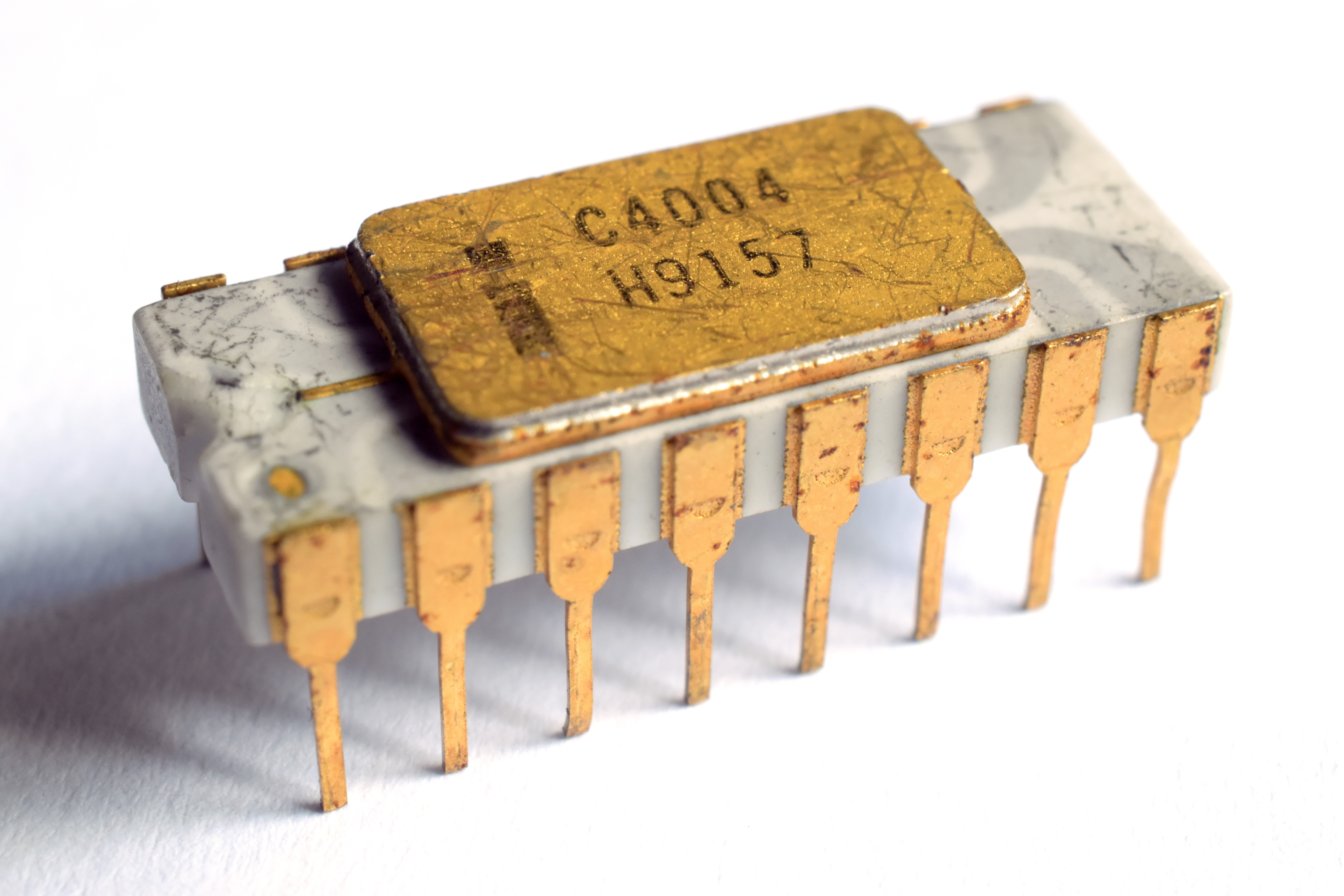 Intel 4004 — Википедия