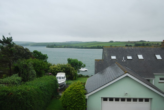 File:Kingsbridge Estuary - geograph.org.uk - 3124276.jpg