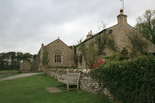 Seat, Castle Bolton - geograph.org.uk - 585103