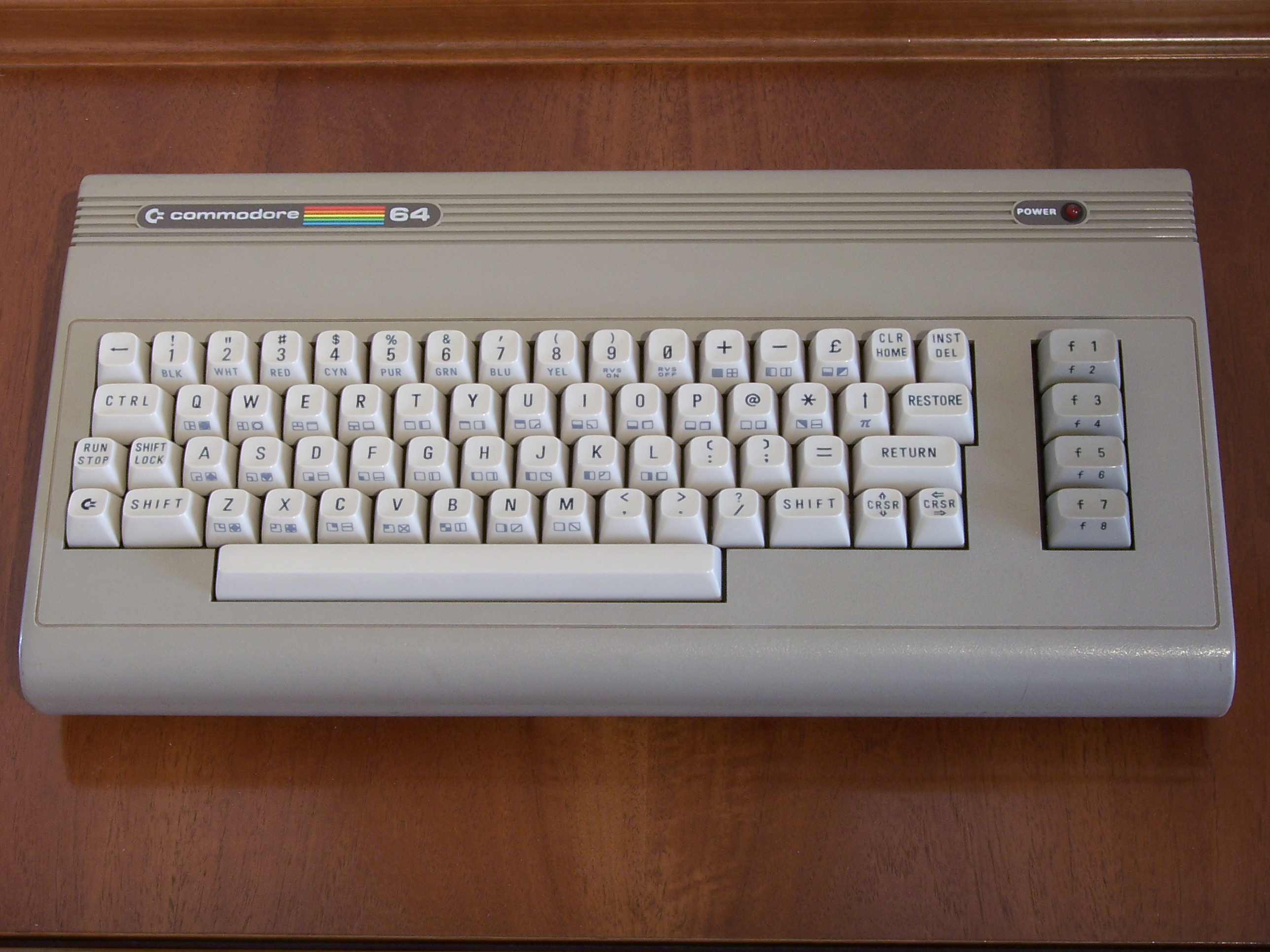 File:Tastiera Commodore 64 - Versione ALDI.JPG - Wikimedia Commons