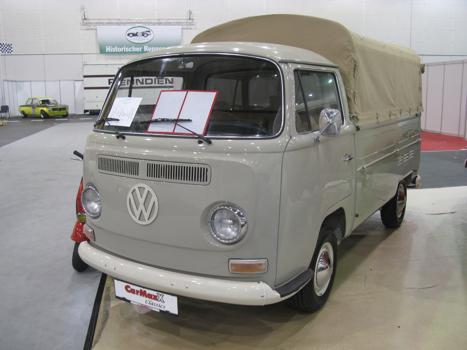 File:Volkswagen T2 Pick Up (12675733735).jpg - Wikimedia Commons