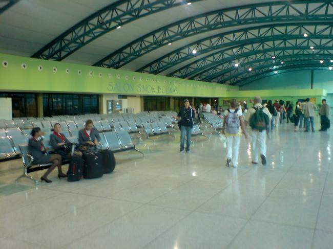 File:Aeropuerto13.jpg