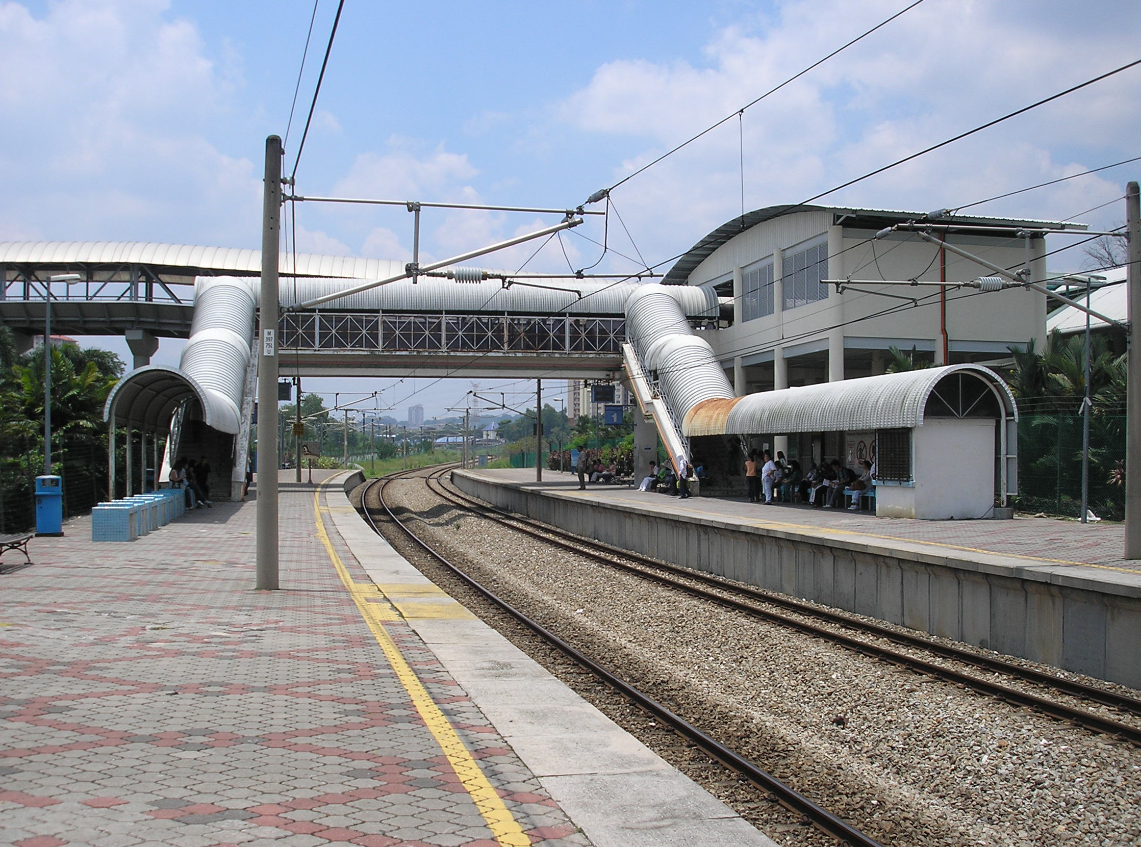 File Bandar Tasik Selatan Station Rawang Seremban Line Northward Kuala Lumpur Jpg Wikimedia Commons