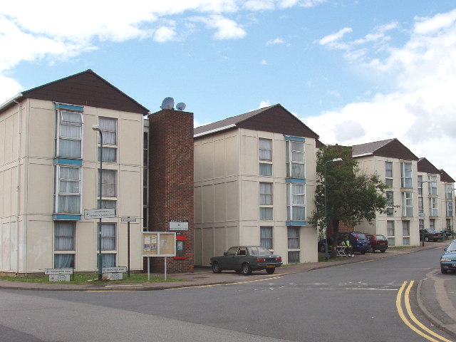 File:Barham Park Estate, Wembley - geograph.org.uk - 32003.jpg