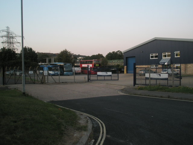 File:Bus repair garage in Northarbour Road - geograph.org.uk - 1492272.jpg