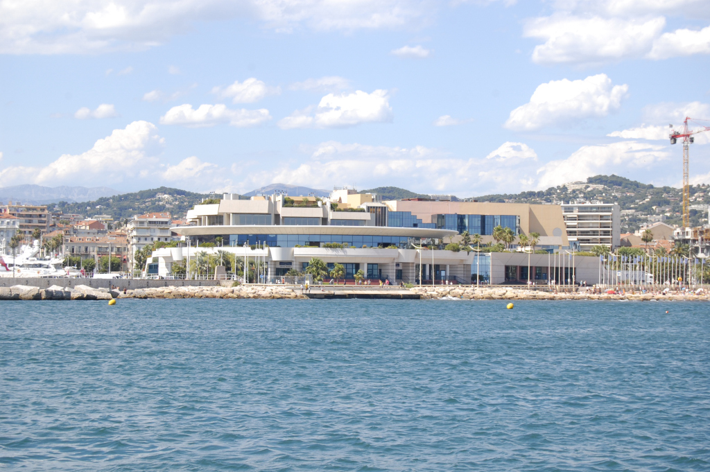 Palais des Festivals et des Congrès - Wikipedia