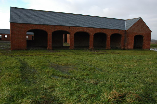 File:Cart shed, Mucknell Farm - geograph.org.uk - 1084104.jpg