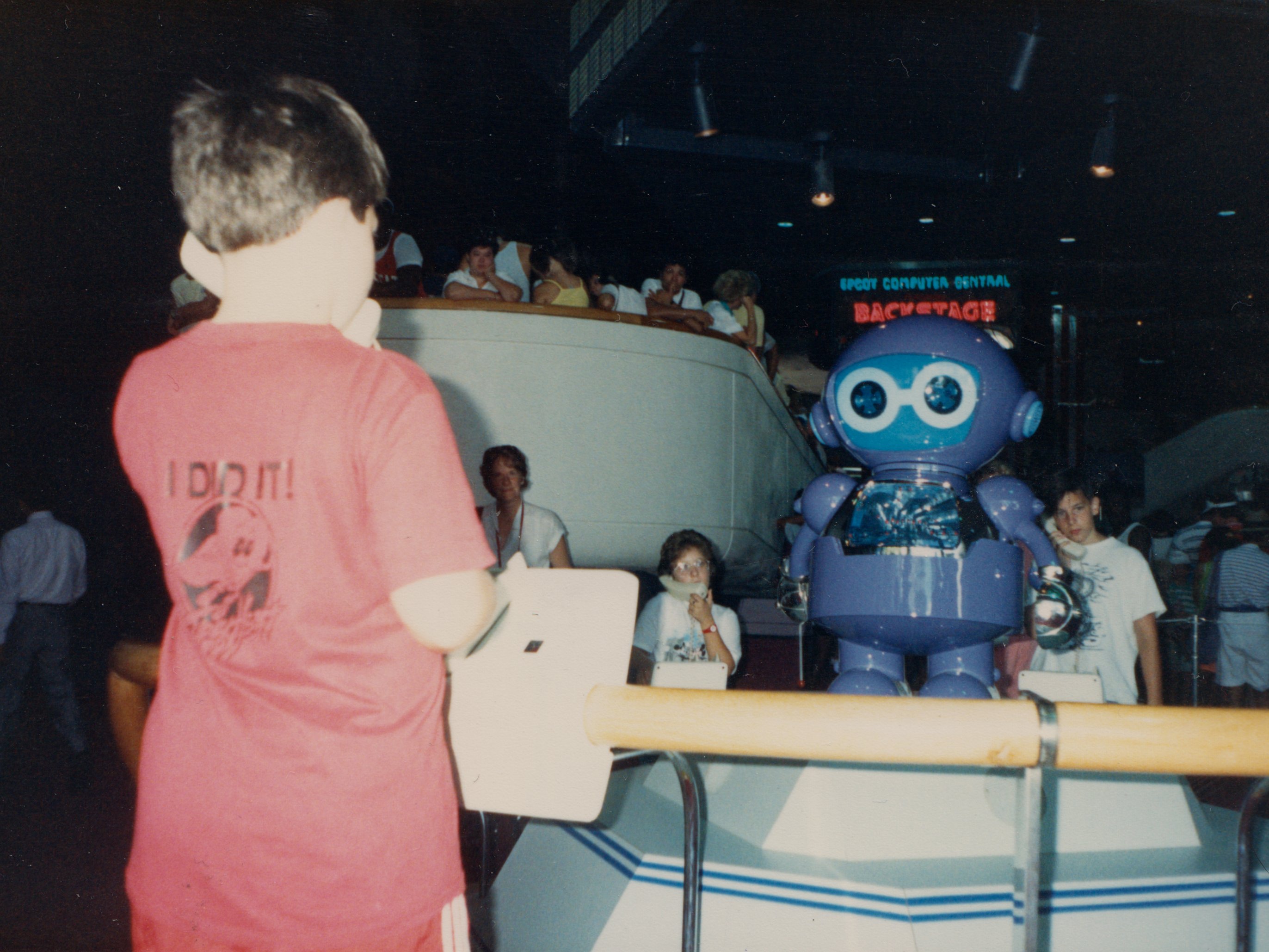 File:Robots and Kids.JPG - Wikimedia Commons