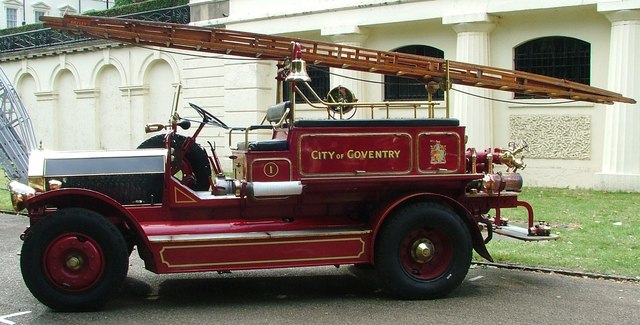 File:Coventry Fire Engine - geograph.org.uk - 1168867.jpg