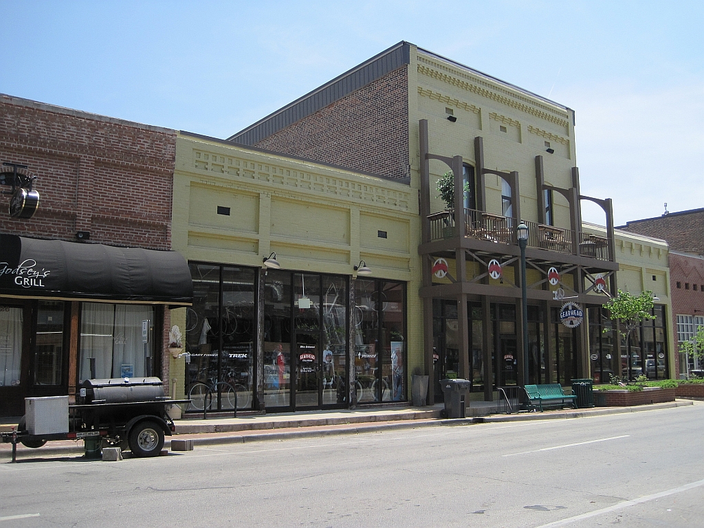 File:Downtown Jonesboro AR 008.jpg - Wikimedia Commons