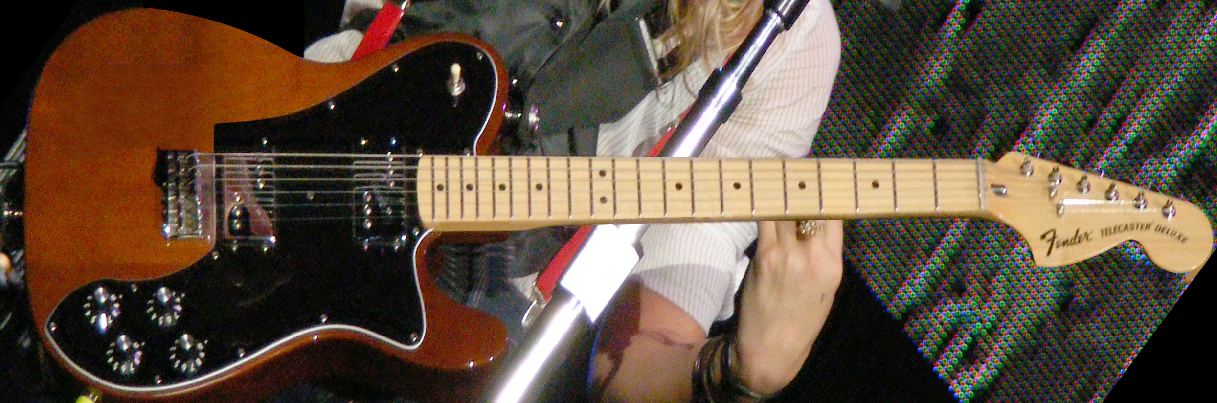 Fender Telecaster Deluxe - Wikipedia