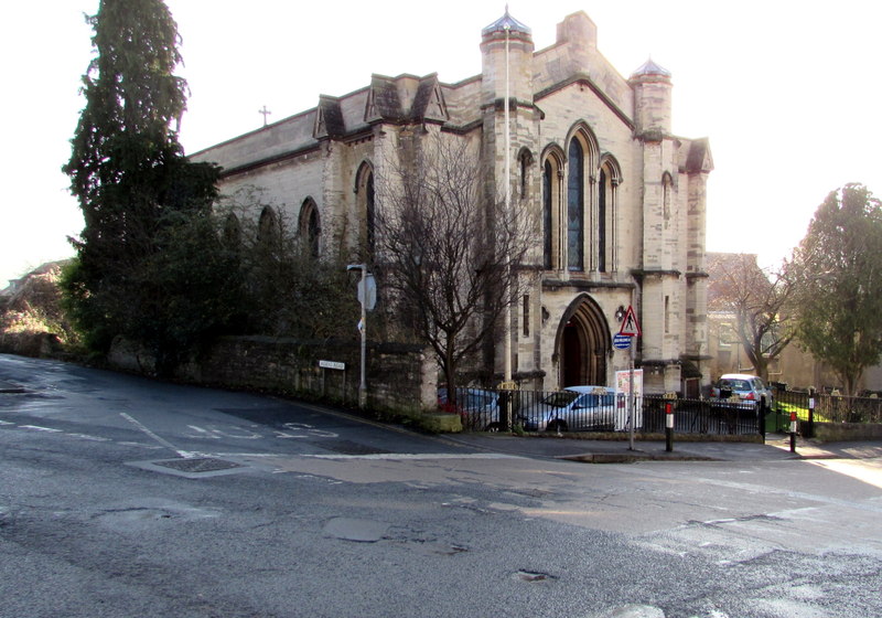 File:Holy Trinity, Stroud - geograph.org.uk - 4298132.jpg