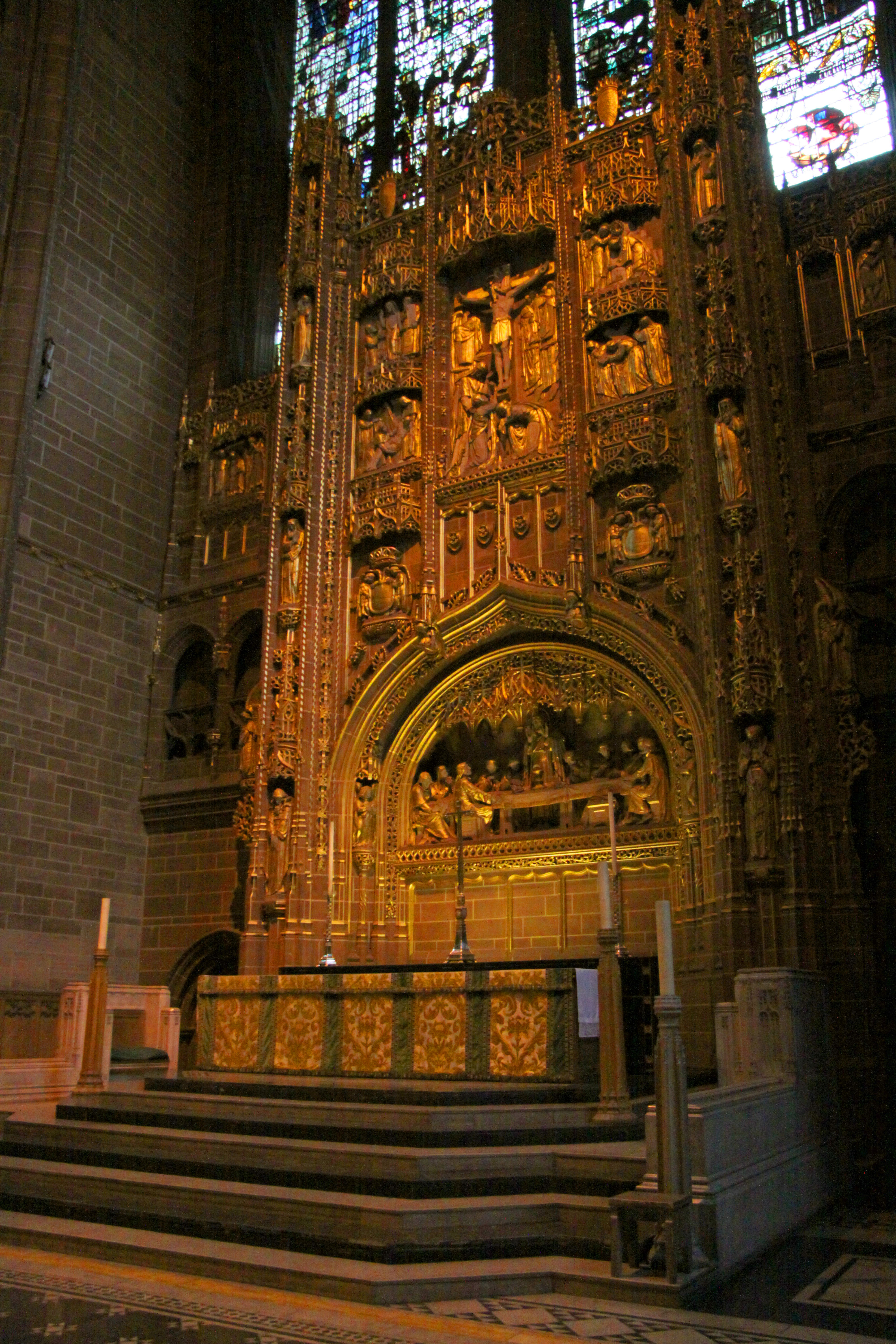 File:Interior of the Anglican Cathedral, Liverpool ...