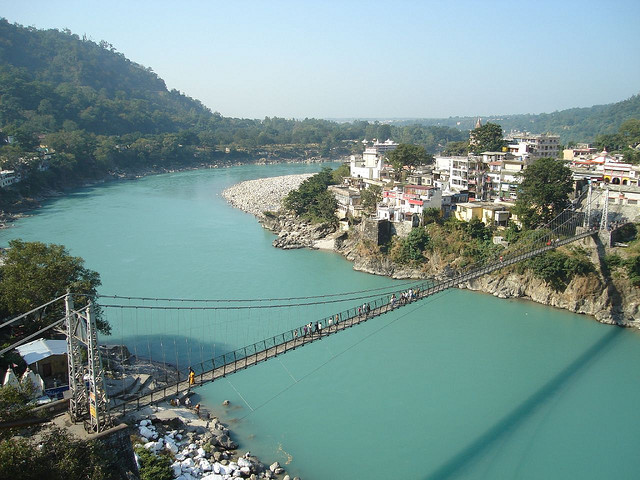 File:Lakshman Jhula Hanging Bridge, Rishikesh, India.jpg