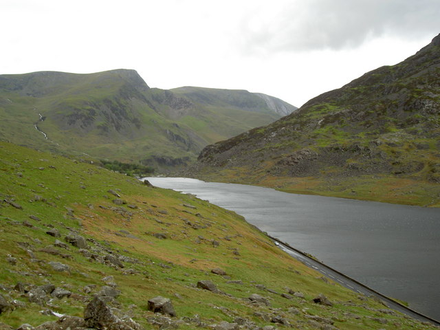 File:Llyn Ogwen - geograph.org.uk - 437456.jpg