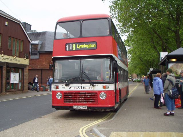 File:Market Day in Ringwood - geograph.org.uk - 831115.jpg