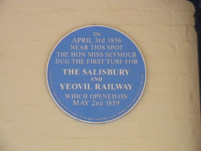 File:Plaque on Platform 1 - geograph.org.uk - 824326.jpg