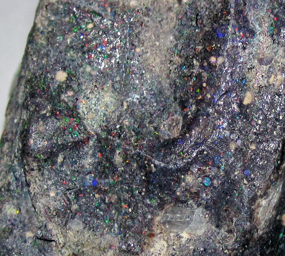 Opal: Mineral information, data and localities.