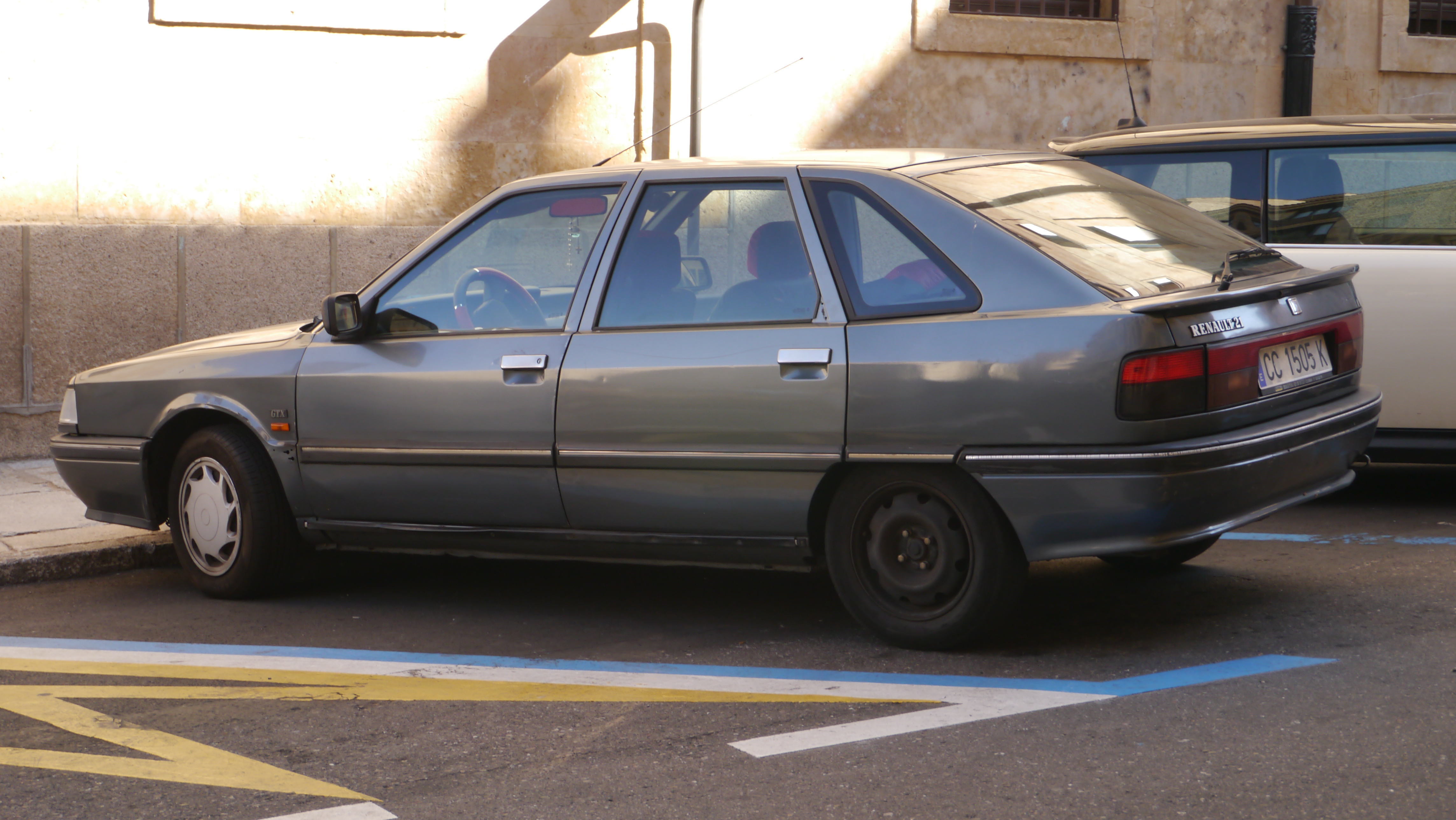 Renault 21 1989