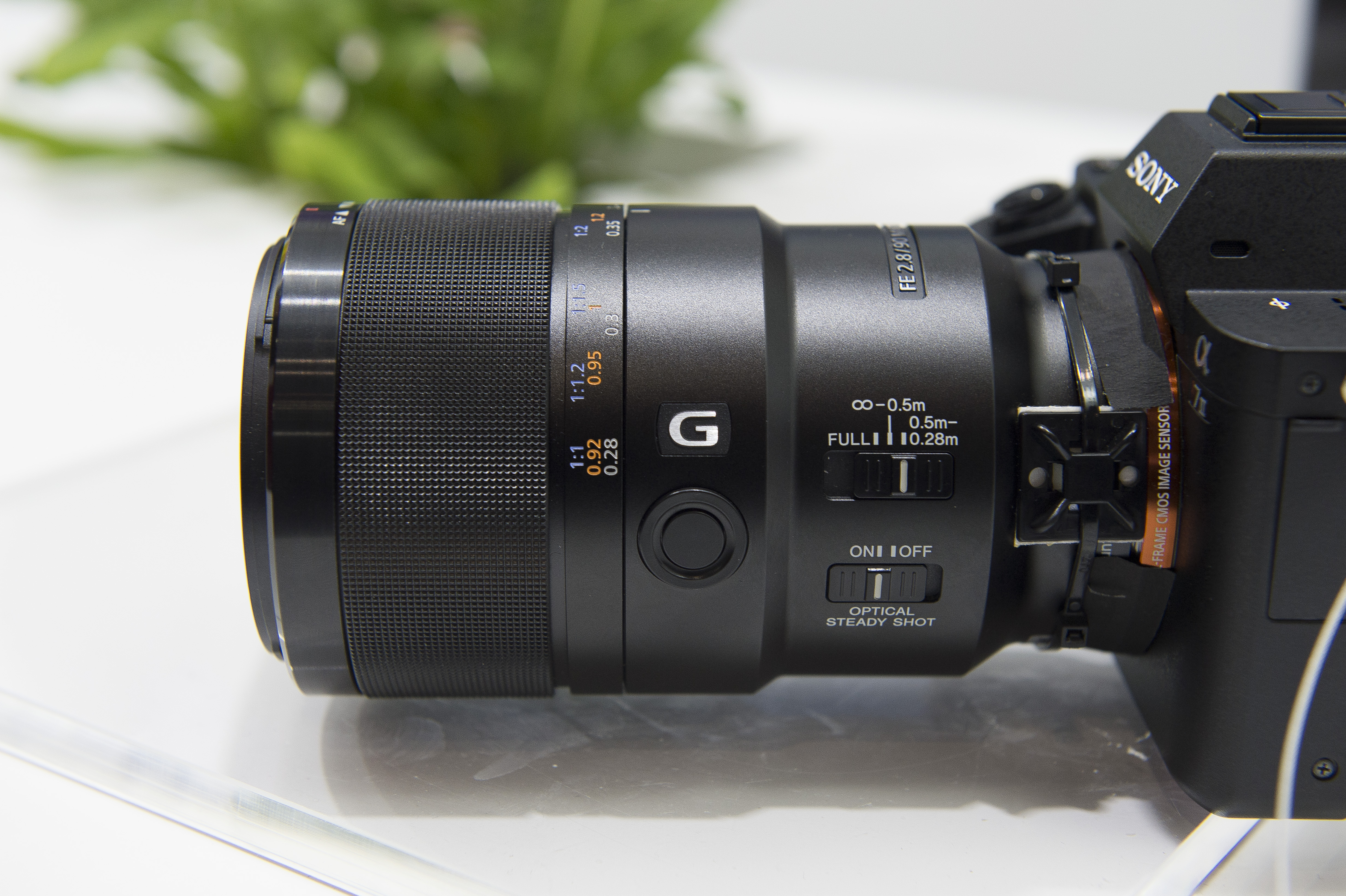 ソニー FE 90mm F2.8 Macro G OSS SEL90M28G-