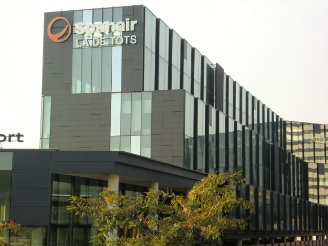 File:Spanair headquarters Hospitalet.JPG