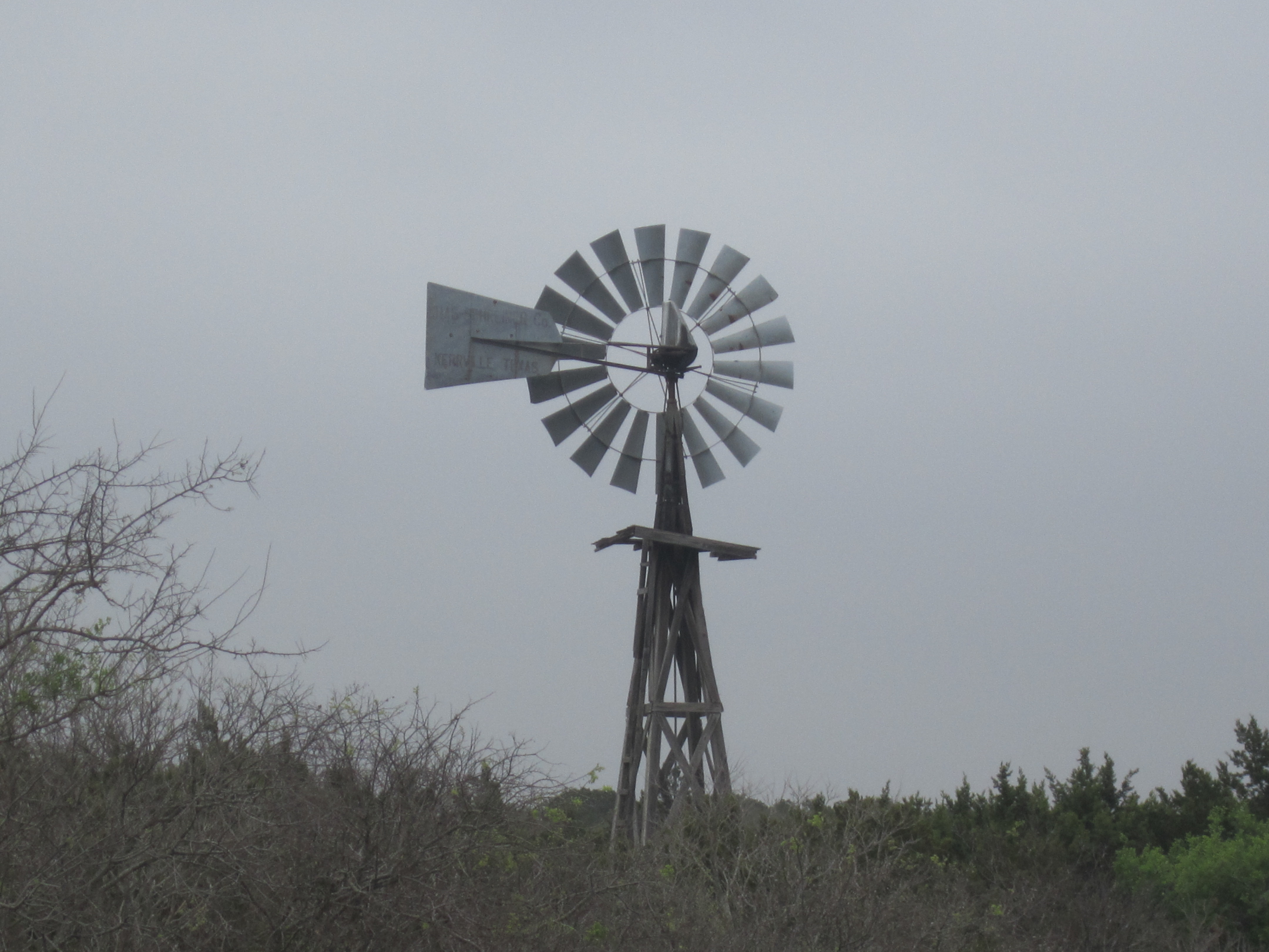 File:Wooden windmill in Real County, TX IMG 1851.JPG 