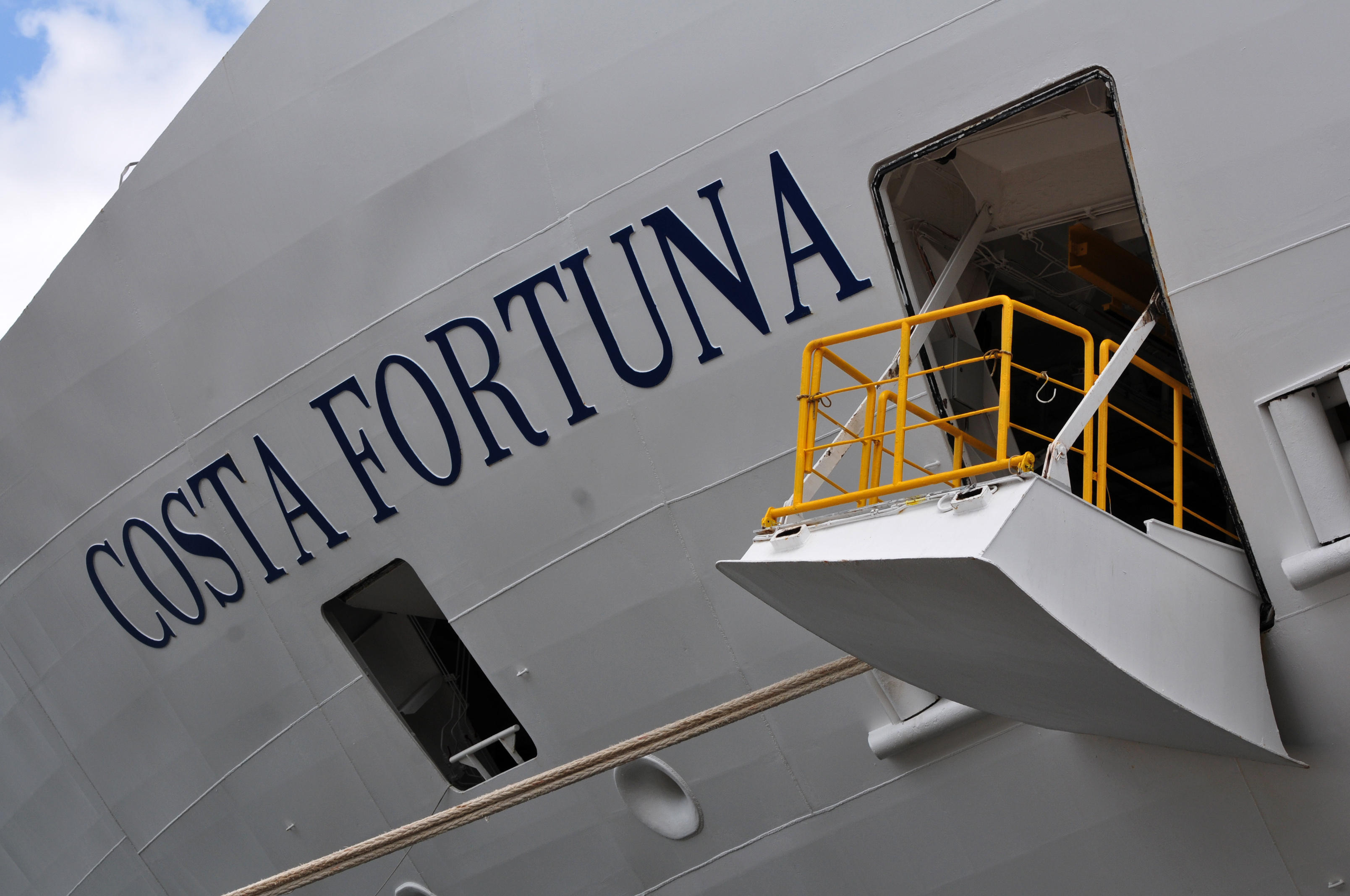 Кост 9. Fortuna Yachts.