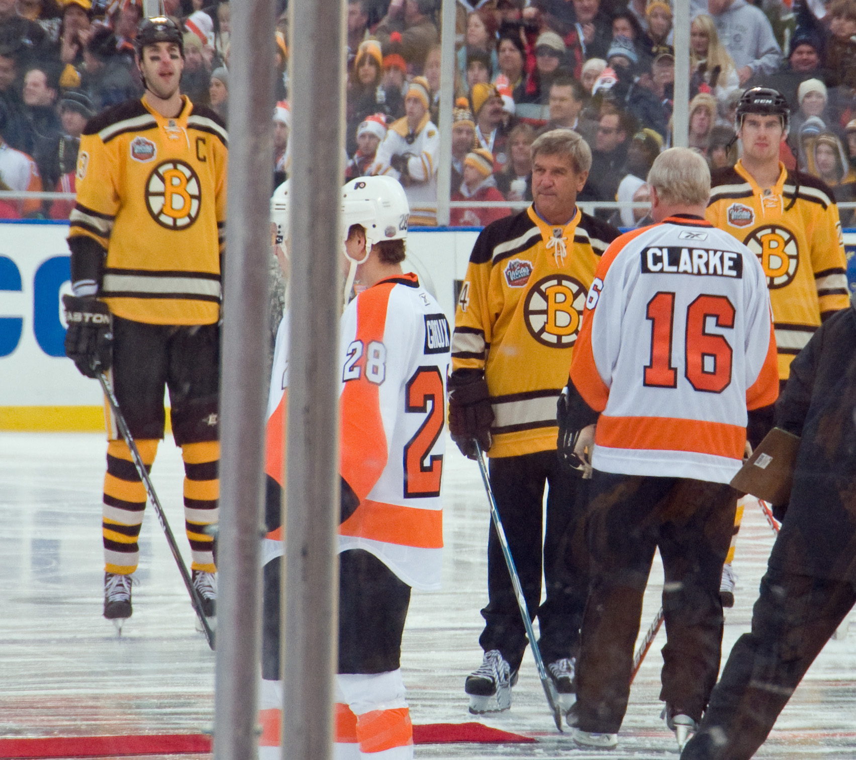 Bobby Orr Signed 2010 Bruins Winter Classic Jersey (Orr)