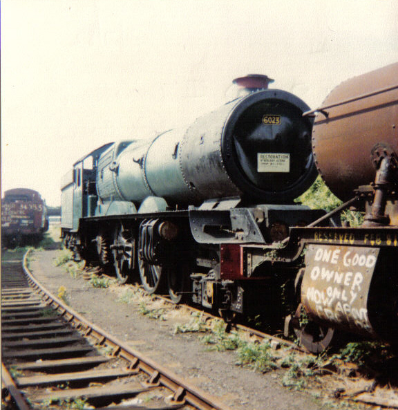 File:6023 King Edward II train at scrapyard.jpg