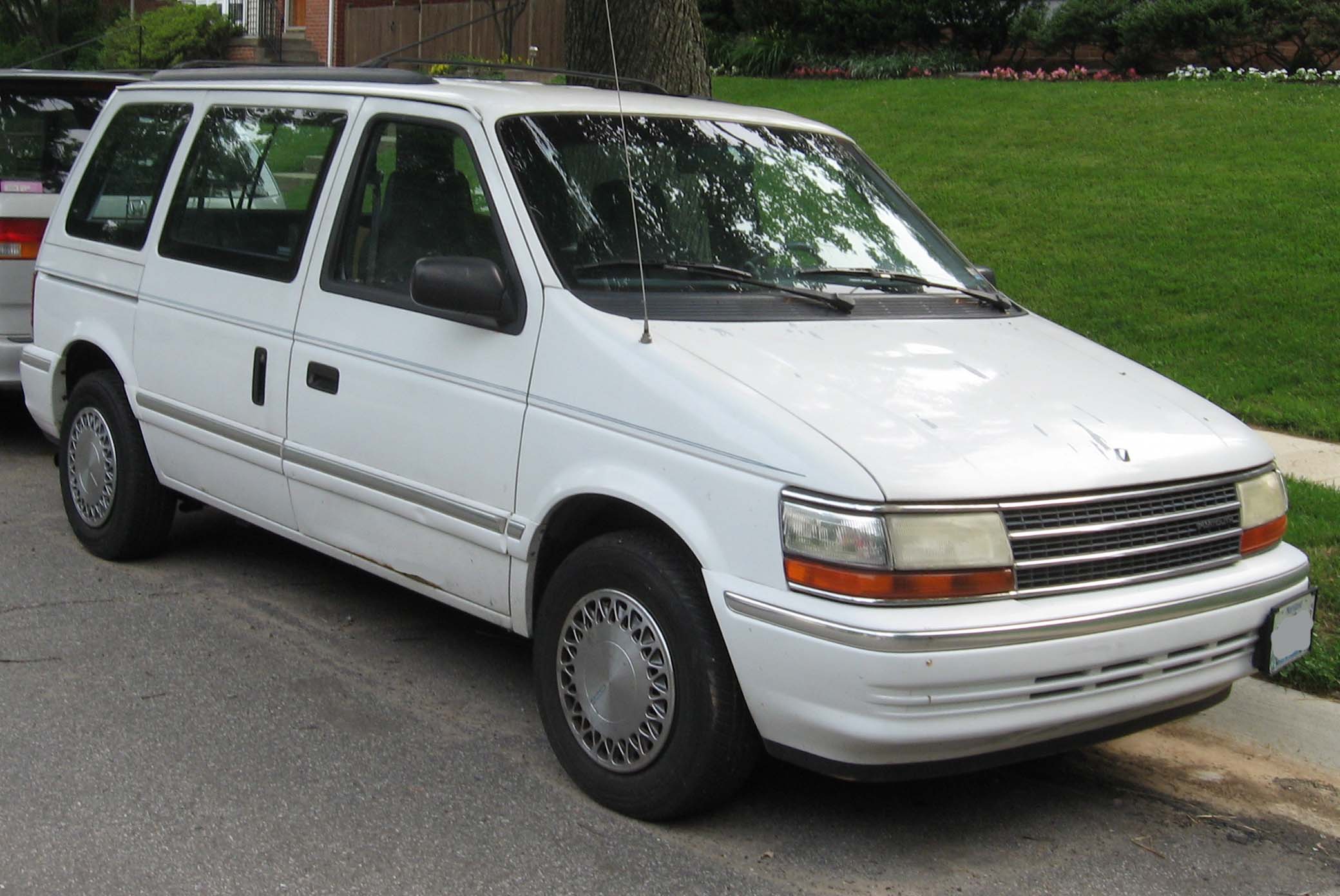 1999 Chrysler voyager se #4