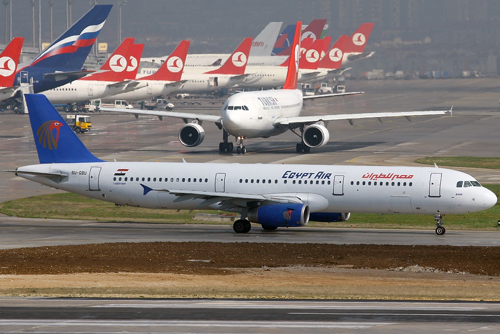 File:Airbus A321-231, EgyptAir AN1191146.jpg - Wikimedia Commons