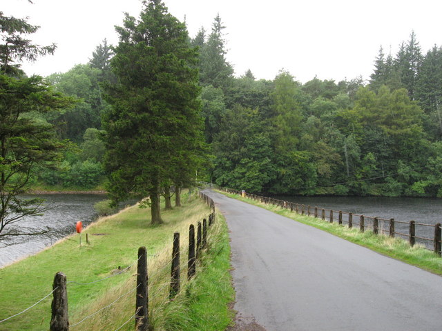 Between the Reservoirs - geograph.org.uk - 1451324